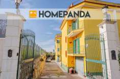 Foto Villa unifamiliare in vendita a Pozzuoli