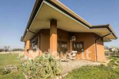 Foto Villa unifamiliare in vendita a Pozzuolo Del Friuli - 5 locali 294mq