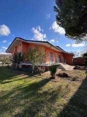 Foto Villa unifamiliare in vendita a Rimini