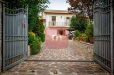 Foto Villa unifamiliare in vendita a Rocca Priora - 9 locali 300mq