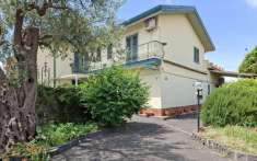 Foto Villa unifamiliare in vendita a Sant'Agata Li Battiati