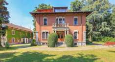Foto Villa unifamiliare in vendita a Saronno - 10 locali 1200mq