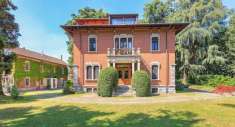 Foto Villa unifamiliare in vendita a Saronno
