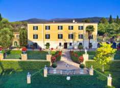 Foto Villa unifamiliare in vendita a Trevi - 16 locali 554mq