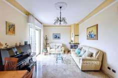 Foto Villa unifamiliare in vendita a Varese