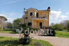 Foto Villa unifamiliare in vendita a Velletri - 4 locali 200mq