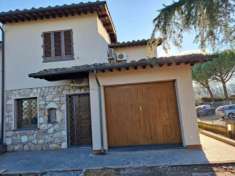 Foto Villetta a schiera angolare in vendita a Badia Pozzeveri - Altopascio 150 mq  Rif: 1309532