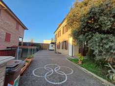 Foto Villetta a schiera di 180 m con 5 locali e box auto in vendita a Nonantola