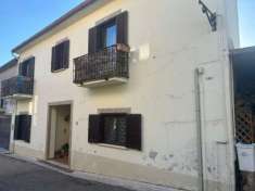 Foto VILLETTA A SCHIERA DI 300m IN VENDITA  A MELIZZANO