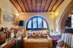 Foto Villetta a schiera di 320 m con 5 locali e box auto in vendita a Chiusi