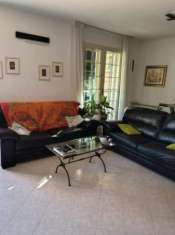 Foto Villetta a schiera in vendita a Avenza - Carrara 185 mq  Rif: 1325420