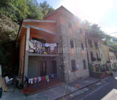 Foto Villetta a schiera in Vendita a Lucca Via per Pieve di Brancoli,  226