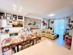 Foto Villetta a schiera in vendita a Podenzana 105 mq  Rif: 1305609