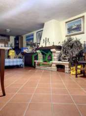Foto Villetta a schiera in vendita a Viareggio 160 mq  Rif: 1017011