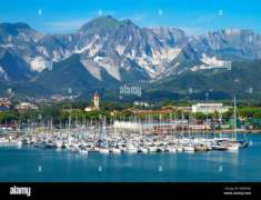 Foto Villetta bifamiliare in vendita a Avenza - Carrara 260 mq  Rif: 1311527