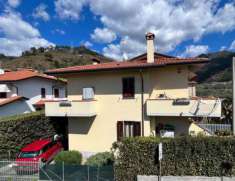 Foto Villetta bifamiliare in vendita a Capanne - Montignoso 92 mq  Rif: 1108716