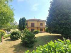 Foto Villetta bifamiliare in vendita a Maggiano - Lucca 260 mq  Rif: 1327251
