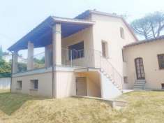 Foto Villetta bifamiliare in vendita a Monte San Quirico - Lucca 250 mq  Rif: 1329045