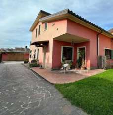 Foto Villetta bifamiliare in vendita a Porcari 235 mq  Rif: 1254986