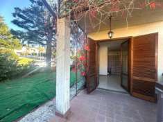 Foto Villetta Capotesta Con Giardino e Taverna - Rif. V171