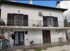 Foto Villetta schiera in Vendita, 1 Locale, 255,14 mq, Velletri