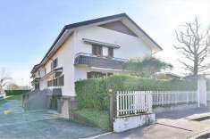 Foto Villetta schiera in Vendita, 4 Locali, 180 mq, Seregno