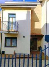 Foto Villetta schiera in Vendita, 5,5 Locali, 130,5 mq, Fermo