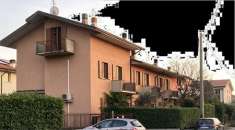 Foto Villetta schiera in Vendita, pi di 6 Locali, 140 mq, Seriate