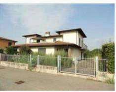 Foto Villetta schiera in Vendita, pi di 6 Locali, 163,88 mq, Turano
