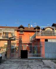 Foto Villetta schiera in Vendita, pi di 6 Locali, 220 mq, Gassino To