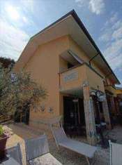 Foto Villetta schiera in Vendita, pi� di 6 Locali, 252 mq, Agrate Bri