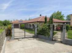 Foto Villetta schiera in Vendita, pi di 6 Locali, 252 mq, Bassignana