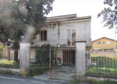 Foto Villetta schiera in Vendita, pi di 6 Locali, 254 mq, Trivolzio