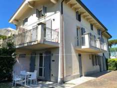 Foto Villetta trifamiliare in vendita a Cinquale - Montignoso 160 mq  Rif: 1315882