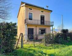 Foto VILLINO di 4 vani e di 120 mq (PORCARI) rif. 3563