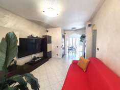 Foto Voltri 6 vani ristrutturati balcone loggia cantina