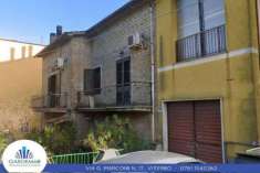 Foto vt240/2018 U VT 25 mag - APPARTAMENTO ALL'ASTA MARTA (VT)