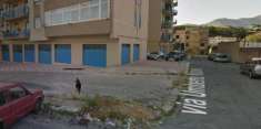 Foto zona Calatafimi alta, locale commerciale,110 mq con 2 aperture su strada