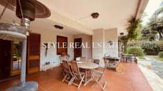 Foto ZONA GROTTICELLE SIGNORILE CASA CON GIARDINO PRIVATO E GARAGE DOPPIO