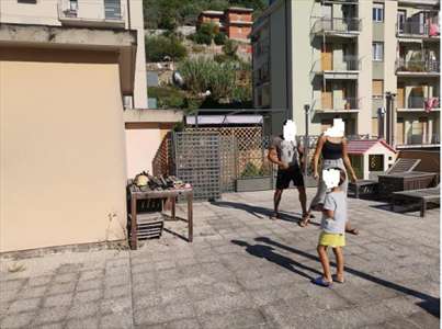 Foto 2 Locali in Vendita, 6 Locali, 82 mq, Genova (Quezzi Alta)