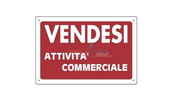Foto 2 Vetrine in vendita a Massa