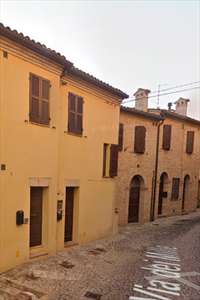 Foto 4 o pi� Locali in Vendita, 4,5 Locali, 81 mq, Treia