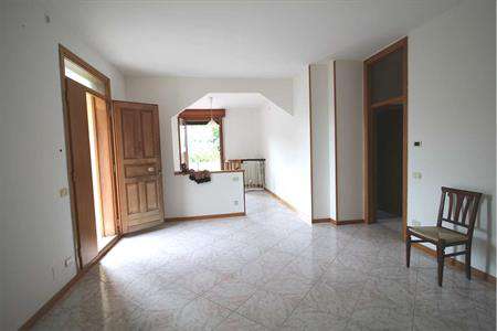 Foto 4 o pi� Locali in Vendita, 4 Locali, 115 mq, Montelabbate
