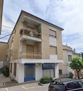 Foto 4 o pi� Locali in Vendita, 4 Locali, 169 mq, Montegranaro