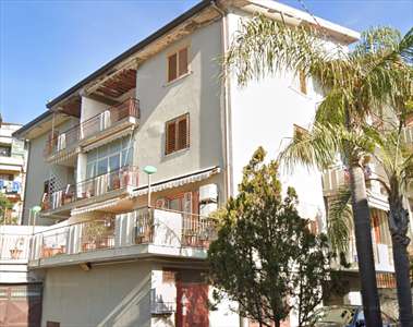 Foto 4 o pi� Locali in Vendita, 5,5 Locali, 130 mq, Aci Castello (Fic