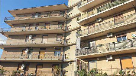 Foto 4 o pi� Locali in Vendita, 5 Locali, 140 mq, Giarre