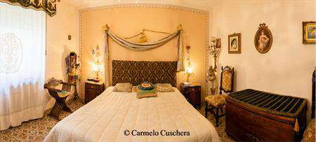 Foto 4 o pi� Locali in Vendita, 5 Locali, 180 mq, Canicatt�