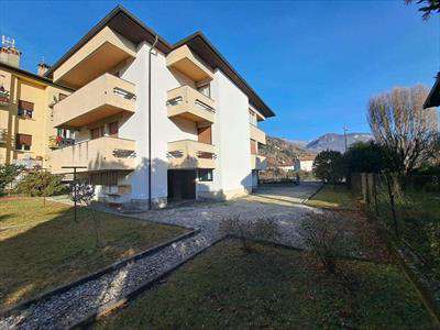 Foto 4 o pi� Locali in Vendita, 6 Locali, 120 mq, Dongo