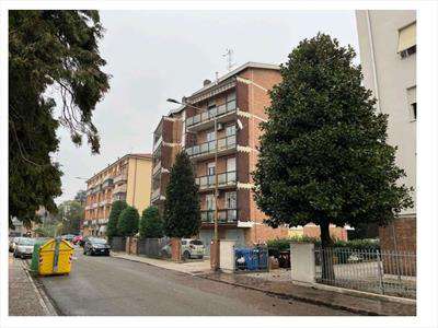 Foto 4 o pi� Locali in Vendita, 6 Locali, 137,6 mq, Carpi