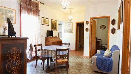 Foto 4 o pi� Locali in Vendita, 6 Locali, 140 mq, Siniscola